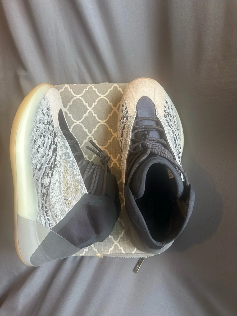 Adidas / Yeezy QNTM “Sea Teal” (GREAT CONDITION)